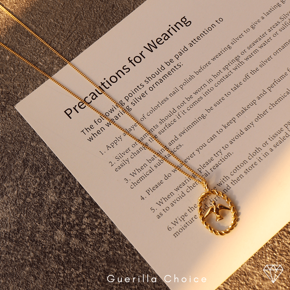 MADELYN GOLD NECKLACE | Silver Fox Sales