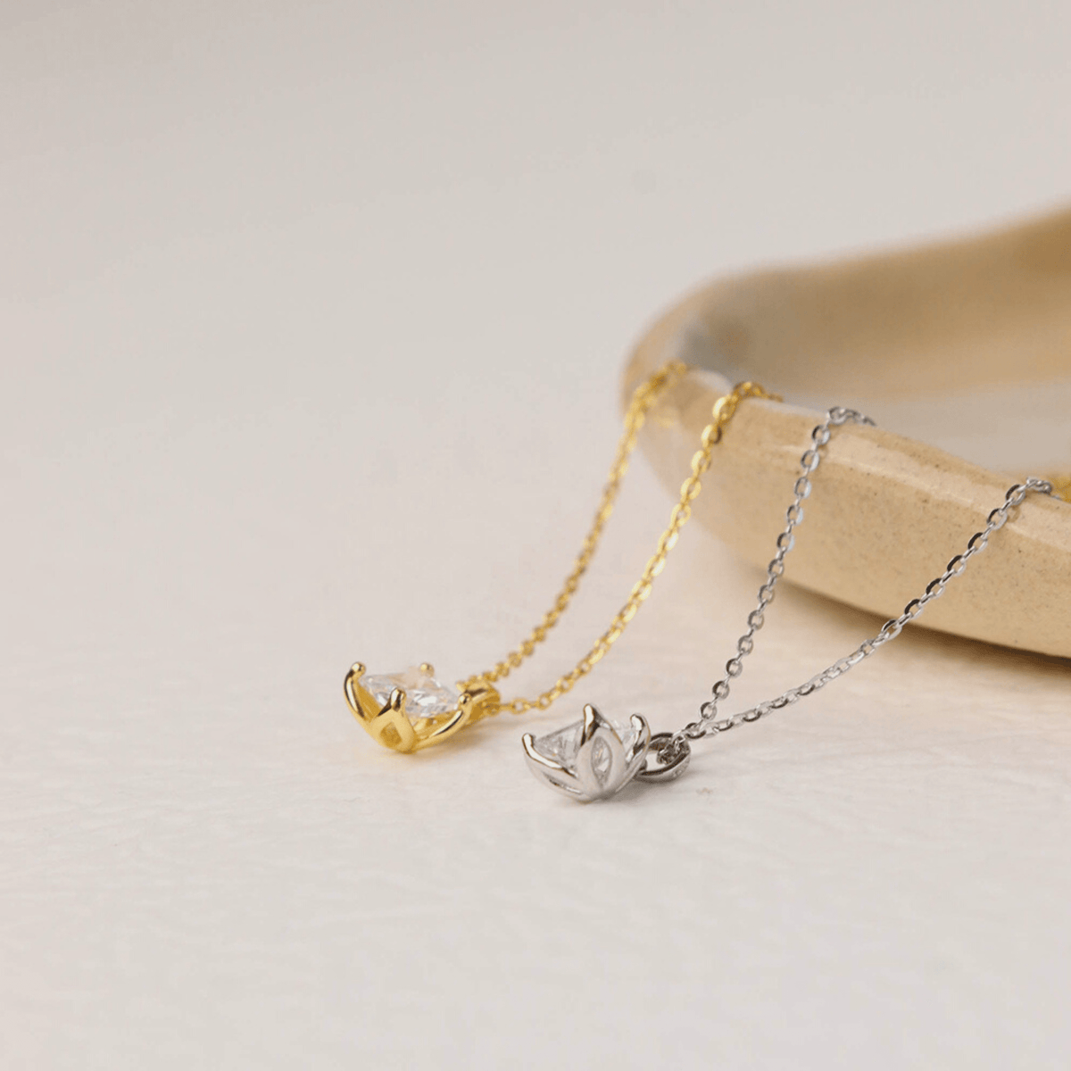 RIVA BELLUCI CRYSTAL NECKLACE | Silver Fox Sales
