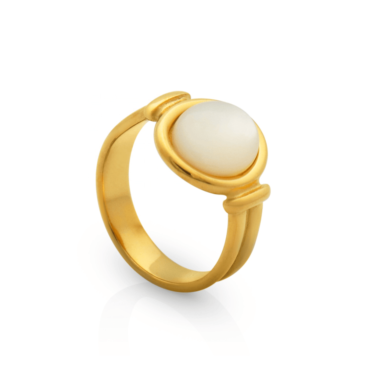 Neva Langais gold ring featuring a unique design with a glossy round stone, perfect for any jewelry collection.