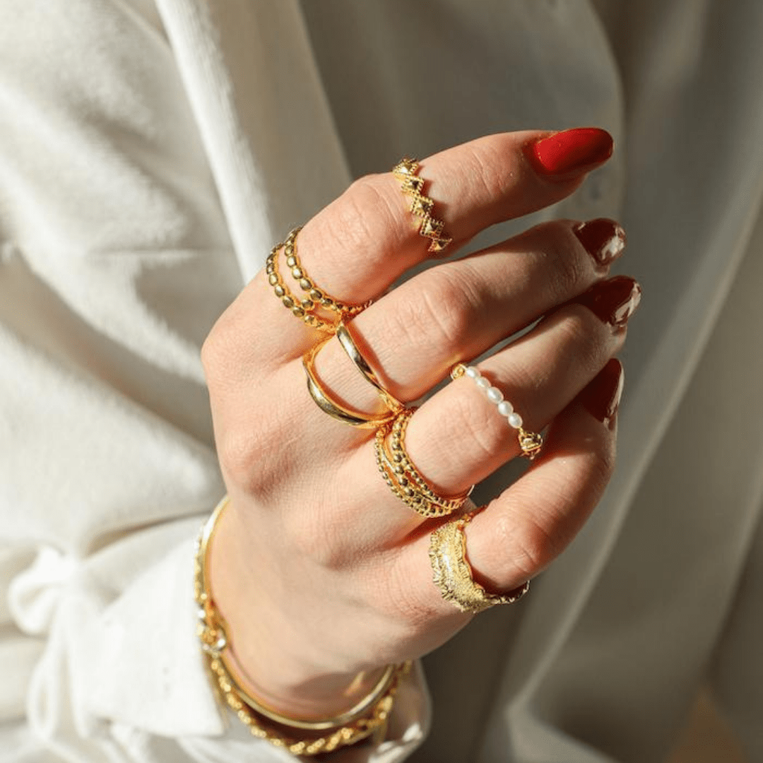 ALVERÉ GIRARD GOLD RING | Silver Fox Sales