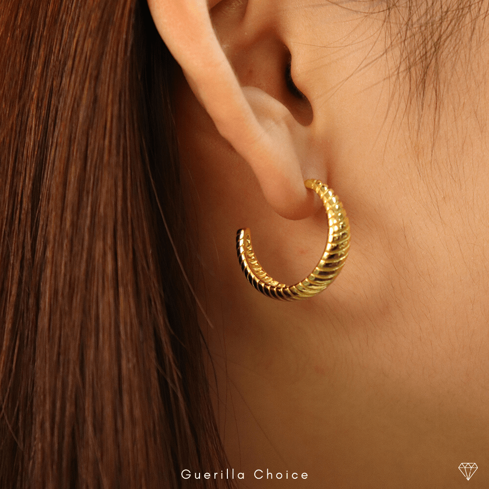 LA ELYSE GOLD EARRINGS | Silver Fox Sales