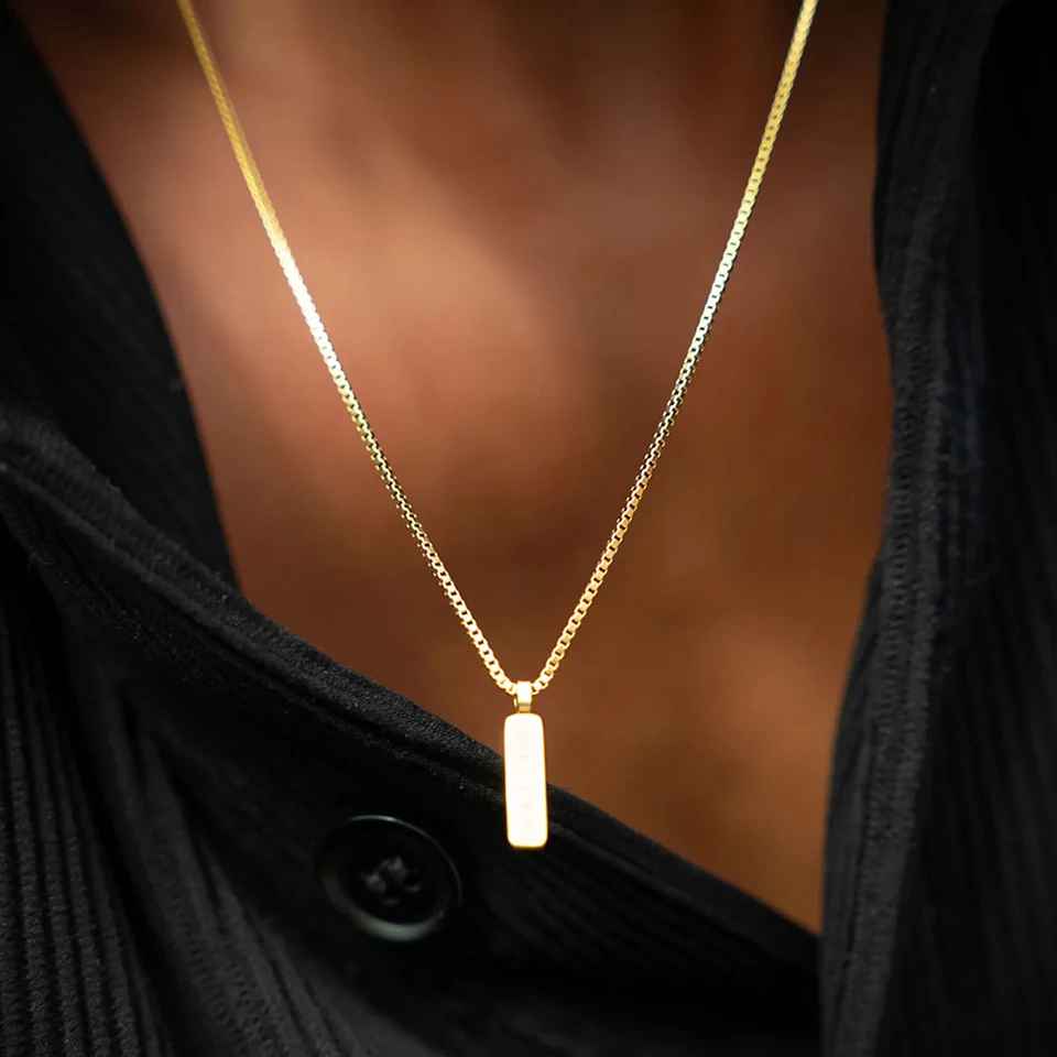Linéaire Minimal Pendant Necklace | Silver Fox Sales