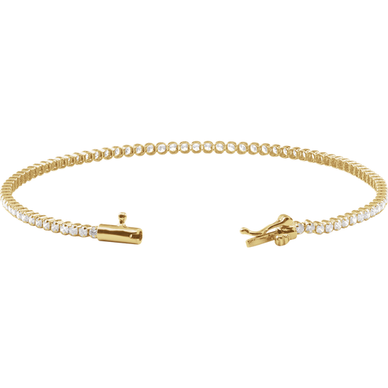 Elegant 14K gold jewelry Éclat Line Diamond Bracelet with round-cut diamonds, perfect for timeless style.