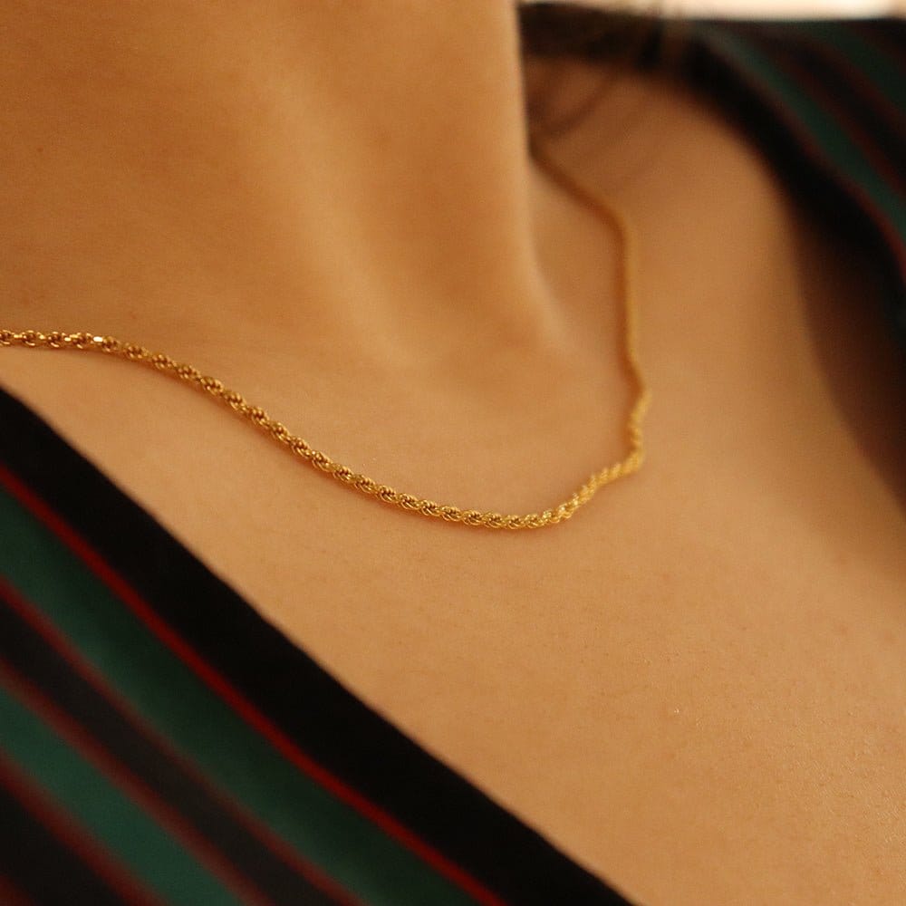 La Daisy 18k Gold-Plated Choker Necklace, 42cm | Silver Fox Sales