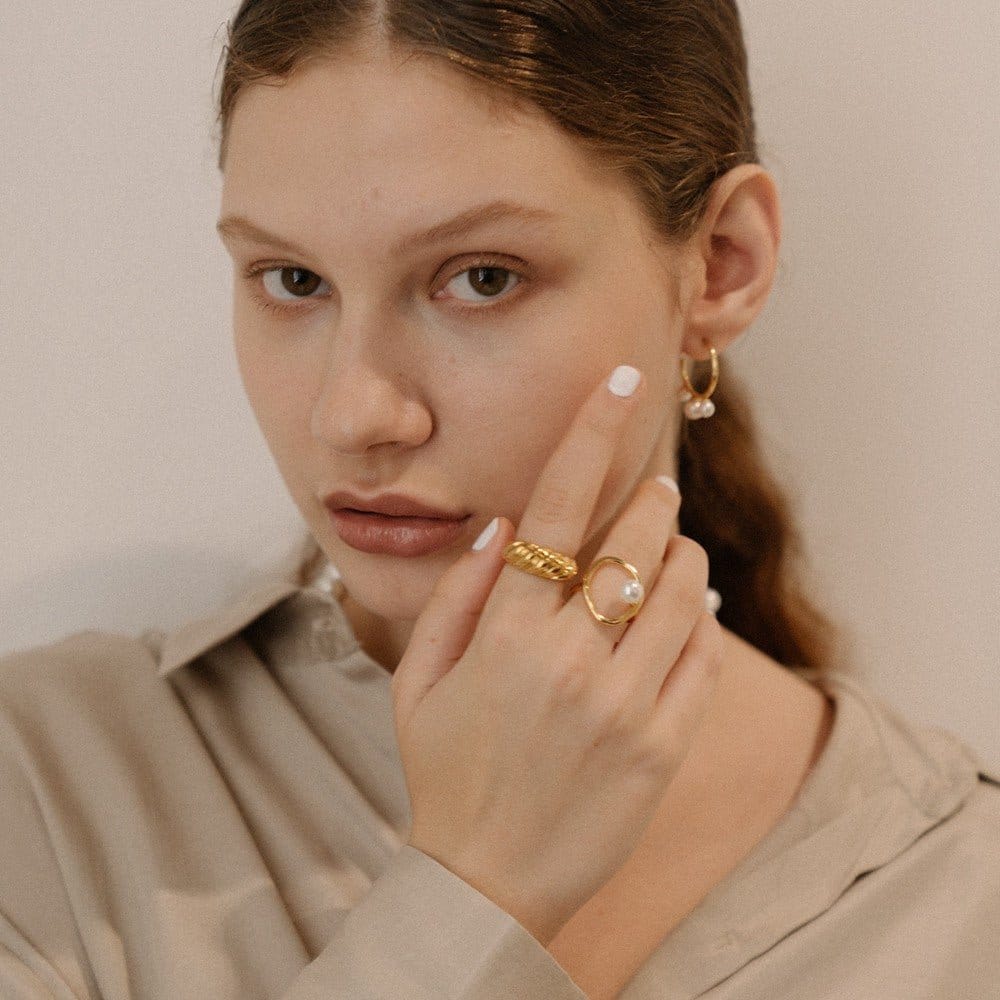 ALISSE 18K GOLD PLATED RING | Silver Fox Sales